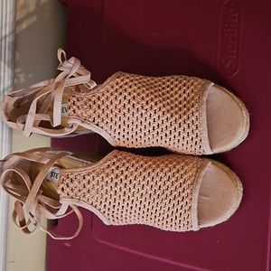 Women sandles wedges